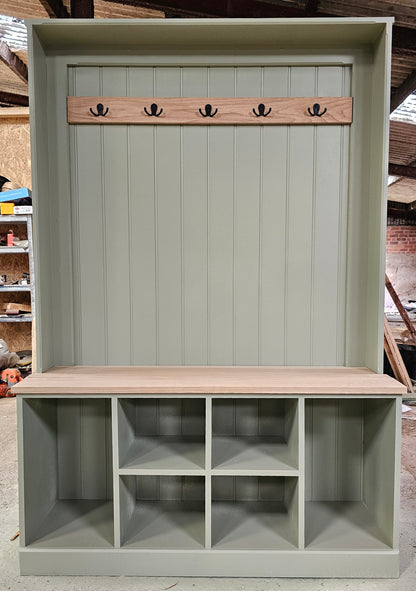 Capel Hall Bench